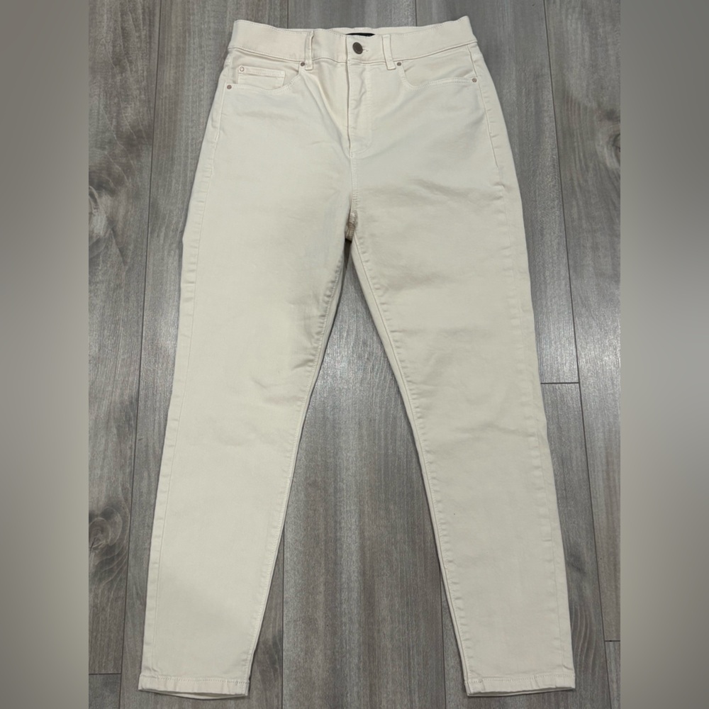 Ann Taylor Petite High Waisted Cream Skinny Jeans Size 8P